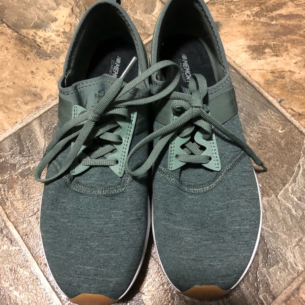 New balance shoes